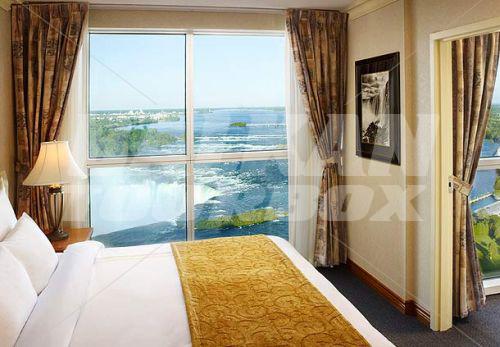почивка в Niagara Falls Marriott Gateway on the Falls