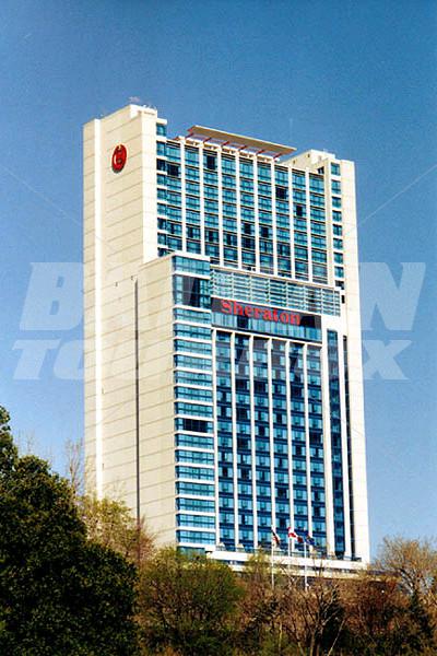 почивка в Niagara Falls Marriott Gateway on the Falls