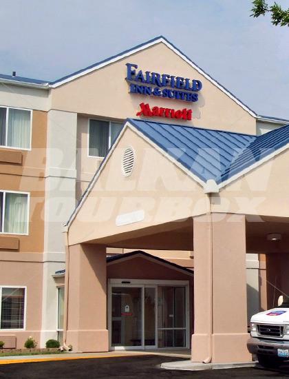 почивка в  Fairfield Inn & Suites by Marriott Kansas City Airport