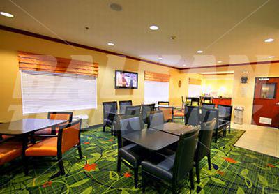 почивка в Fairfield Inn & Suites by Marriott Kansas City Airport