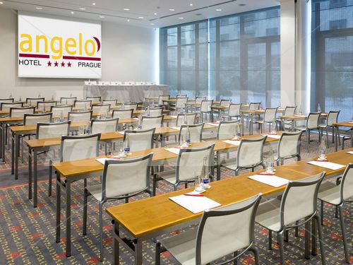 почивка в Angelo Prague