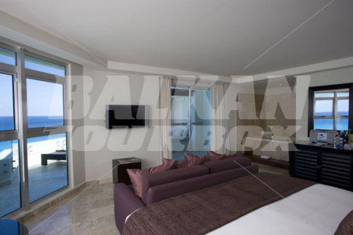 почивка в ME Cancun