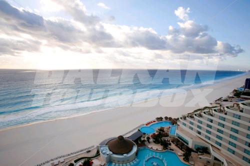 почивка в ME Cancun
