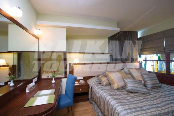 holiday in Concorde Deluxe Resort