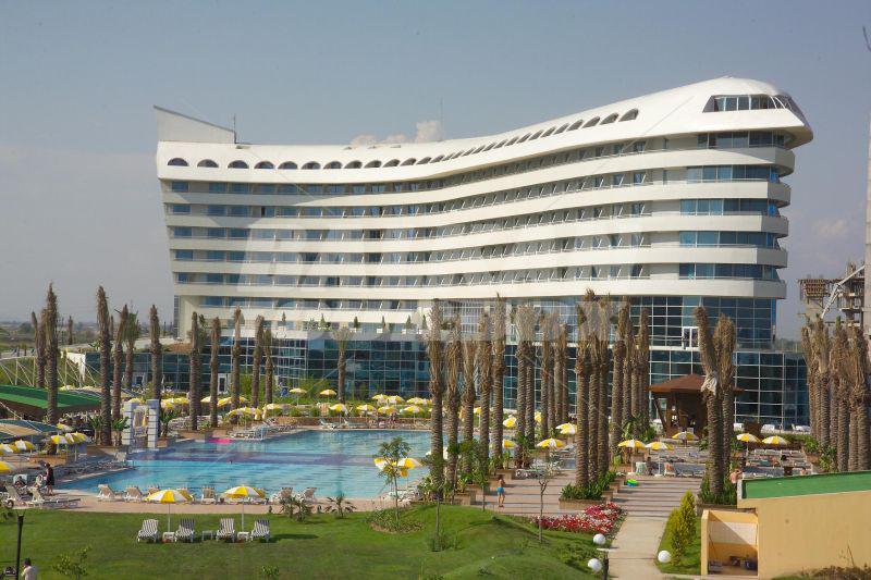 holiday in Concorde Deluxe Resort