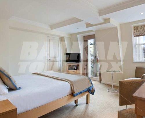 почивка в Hilton London Green Park