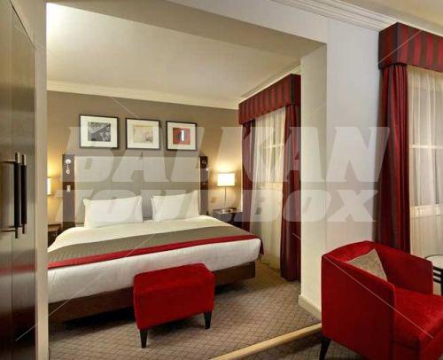 почивка в Hilton London Green Park