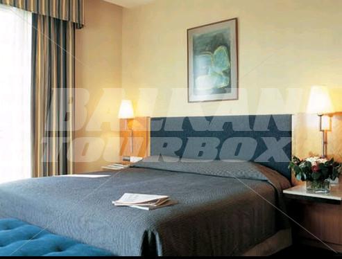 holiday in NH Sur