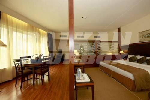 почивка в Howard Johnson Bur Dubai