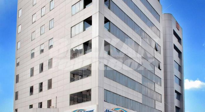 почивка в Howard Johnson Bur Dubai