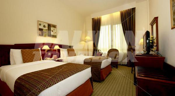 почивка в Howard Johnson Bur Dubai