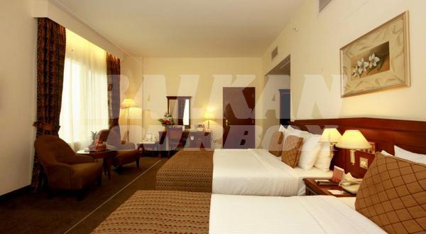 почивка в Howard Johnson Bur Dubai