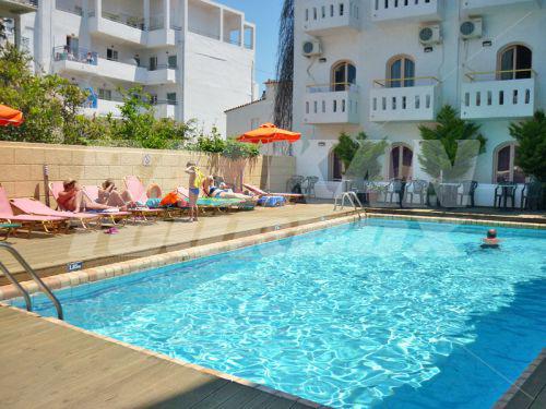holiday in Pela Maria