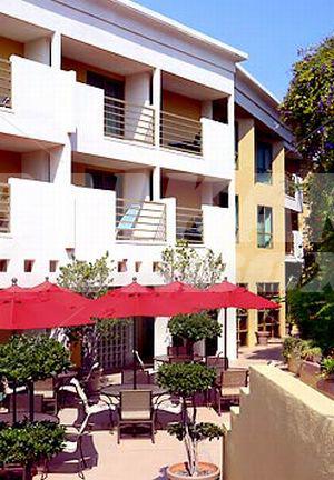 почивка в Courtyard Los Angeles Century City/Beverly Hills