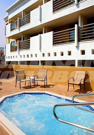 почивка в Courtyard Los Angeles Century City/Beverly Hills