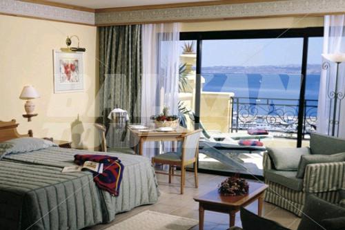 почивка в Grand Hotel Gozo