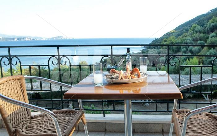 holiday in Enjoy Lichnos Bay Village