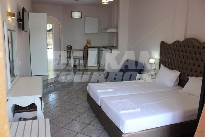 holiday in Enjoy Lichnos Bay Village