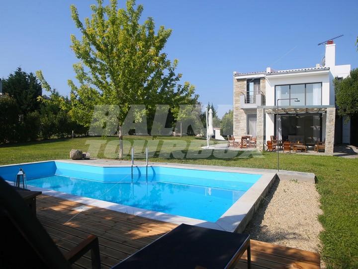 почивка в Aeriko Amazing Sea View