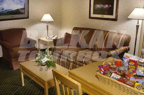почивка в Embassy Suites By Hilton Niagara Falls - Fallsview