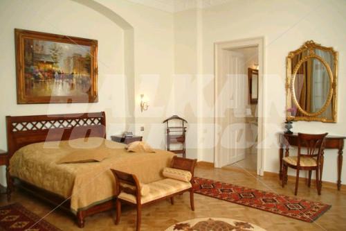 почивка в St. George Residence