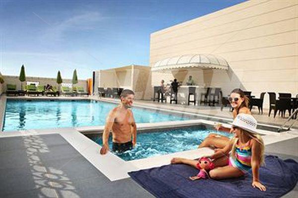 почивка в Cosmopolitan Hotel