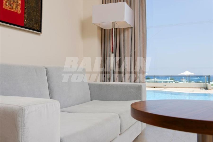 holiday in SENTIDO Apollo Blue