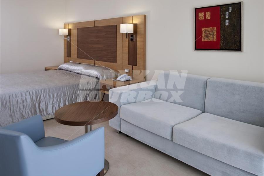 holiday in SENTIDO Apollo Blue