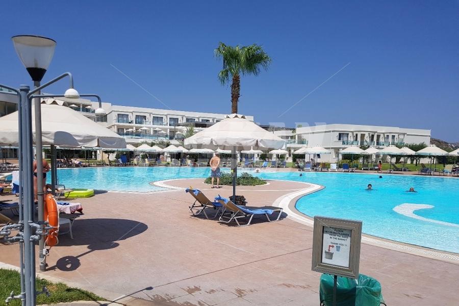 holiday in SENTIDO Apollo Blue