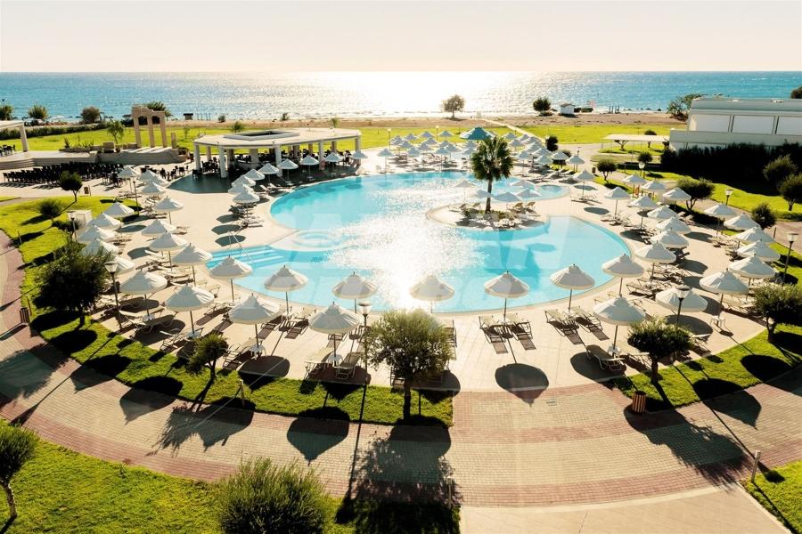 holiday in SENTIDO Apollo Blue