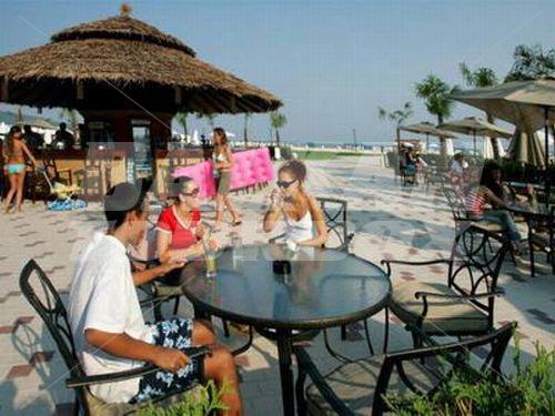 holiday in Majestic Beach