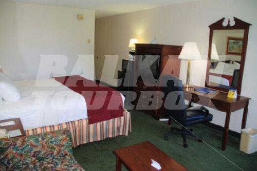 почивка в Best Western Holiday Plaza