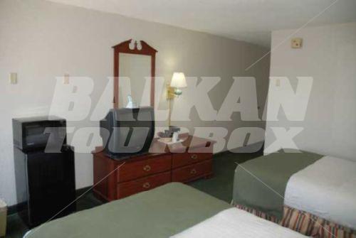 почивка в Best Western Holiday Plaza