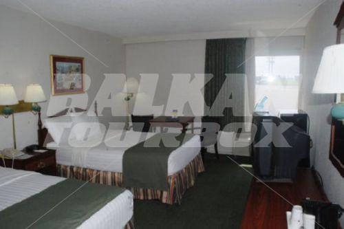 почивка в Best Western Holiday Plaza