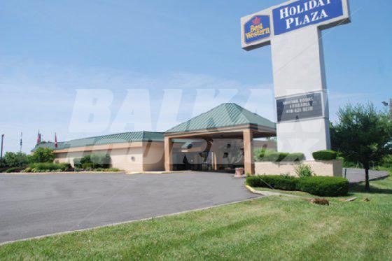 почивка в  Best Western Holiday Plaza