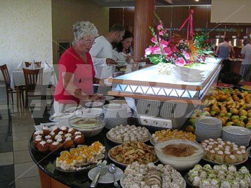 почивка в Лагуна Гардън