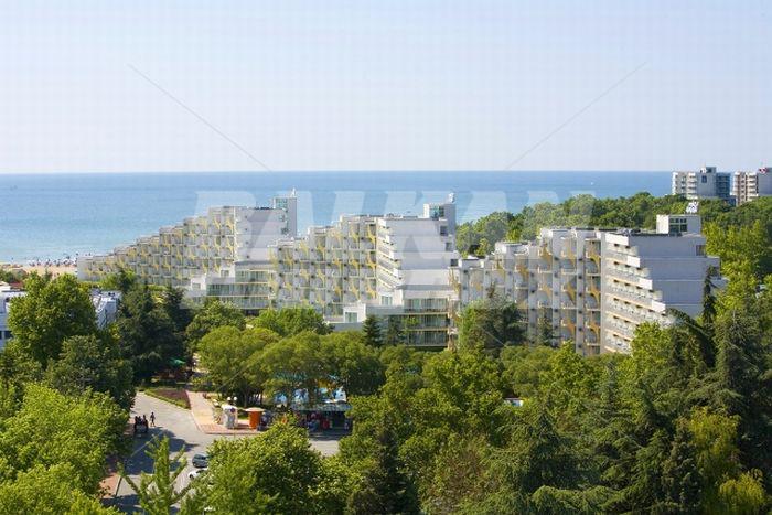 почивка в  Лагуна Гардън