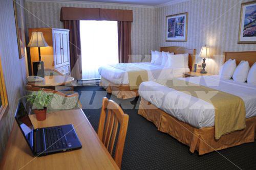 почивка в Quality Inn Victoria Downtown