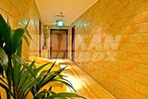 почивка в Delmon Hotel