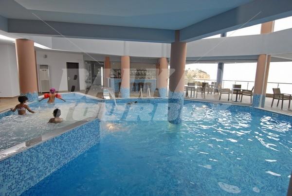 почивка в Blue Dream Palace Tripiti