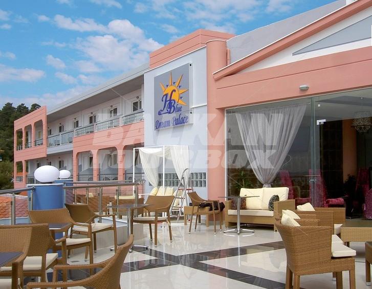 почивка в Blue Dream Palace Tripiti