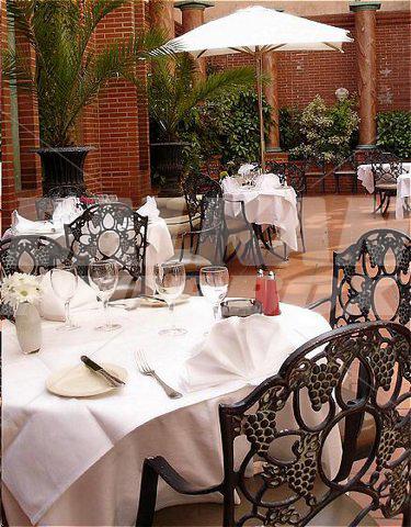 почивка в Crowne Plaza Toulouse