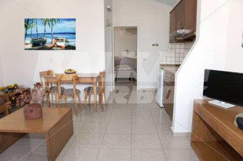 holiday in Maleme Mare Beachside