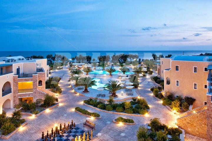 почивка в Santo Miramare Luxury Resort