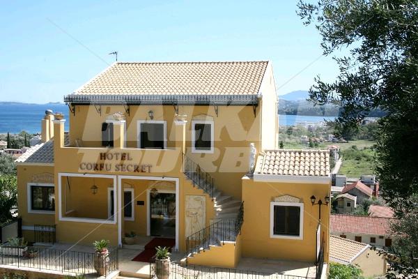 почивка в Corfu Secret