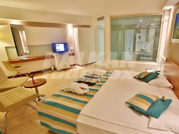 почивка в Sunis Evren Beach Resort and SPA
