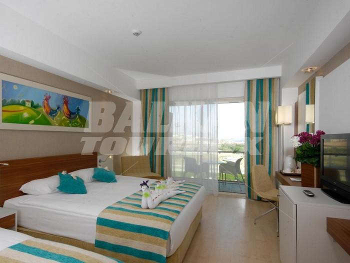 почивка в Sunis Evren Beach Resort and SPA