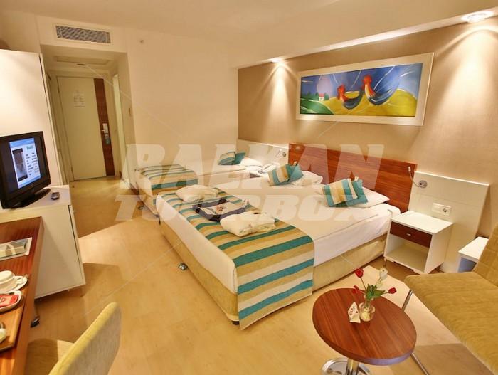 почивка в Sunis Evren Beach Resort and SPA