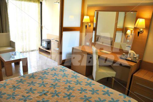 holiday in Mareblue Cosmopolitan Beach Resort