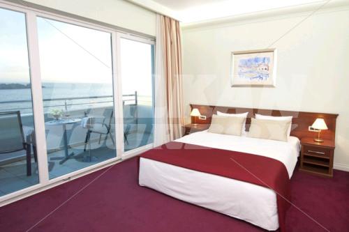 holiday in Royal Ariston